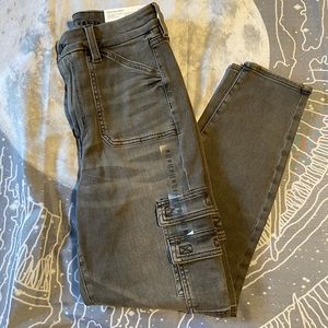 AEO Gray Cargo Jegging Jean